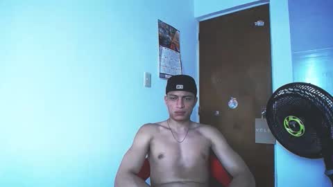 Juan Pablo-independent model online show from 10-16-25, 09:49
