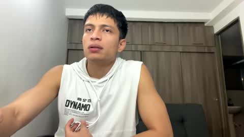 Juan Pablo-independent model online show from 03-18-26, 03:42