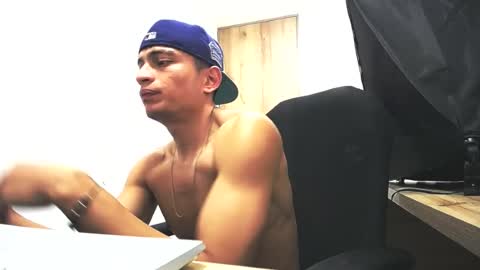 Snapshot of _sexy_jack chatting on 07-06-26, 04:09 Juan Pablo-independent model online show from 07-06-26, 04:09