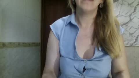 Snapshot of _sexyxsveta_ chatting on 06-13-26, 03:59 SexyXSveta online show from 06-13-26, 03:59