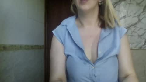 Snapshot of _sexyxsveta_ chatting on 06-29-26, 02:29 SexyXSveta online show from 06-29-26, 02:29