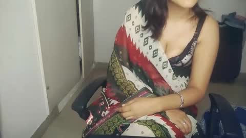 Snapshot of _shalini_0 chatting on 10-08-25, 12:47 _shalini_0 online show from 10-08-25, 12:47