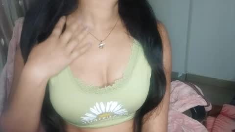 _shalini_0 online show from 01-14-26, 10:43