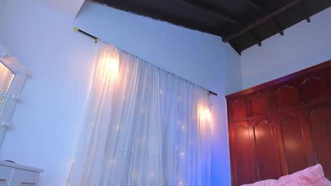 Shsntal online show from 11-19-25, 01:55