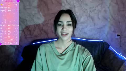 Snapshot of _shynikki chatting on 09-29-25, 02:49 _shynikki online show from 09-29-25, 02:49