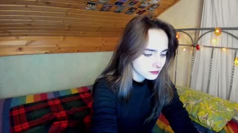 Snapshot of _silverdream chatting on 12-15-24, 08:47 _silverdream online show from 12-15-24, 08:47