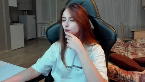 Snapshot of _silverdream chatting on 02-03-25, 09:18 _silverdream online show from 02-03-25, 09:18