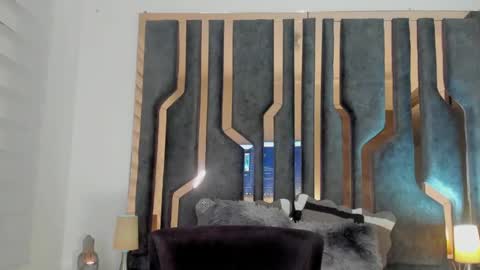_silvia_vega_ online show from 12-08-24, 09:46