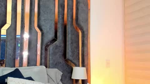 _silvia_vega_ online show from 11-27-25, 08:05