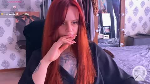 Snapshot of _slutty_fox_ chatting on 05-02-26, 01:49 Alice online show from 05-02-26, 01:49