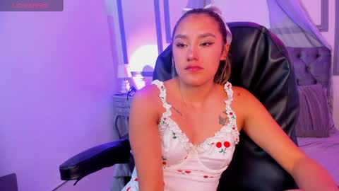 Sophie  online show from 04-15-26, 08:20