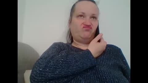 Snapshot of _squirty_pussyyy_ chatting on 12-17-24, 07:29 Melisa online show from 12-17-24, 07:29
