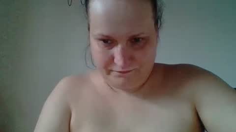 Snapshot of _squirty_pussyyy_ chatting on 02-12-25, 02:54 Melisa online show from 02-12-25, 02:54