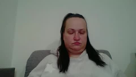 Melisa online show from 11-02-25, 05:10