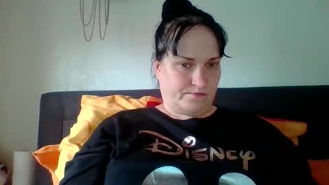 Snapshot of _squirty_pussyyy_ chatting on 06-06-26, 06:12 Melisa online show from 06-06-26, 06:12