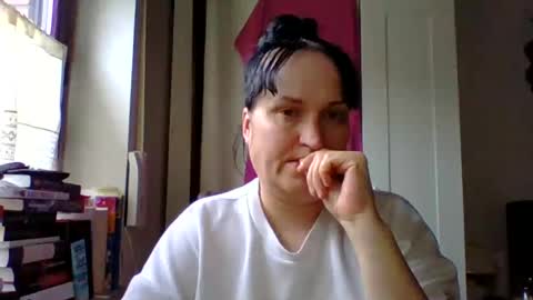 Snapshot of _squirty_pussyyy_ chatting on 06-12-26, 06:18 Melisa online show from 06-12-26, 06:18
