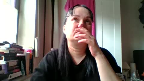 Snapshot of _squirty_pussyyy_ chatting on 06-15-26, 11:12 Melisa online show from 06-15-26, 11:12