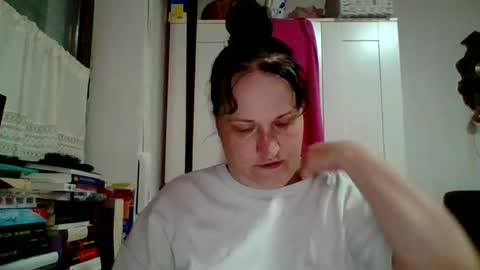 Snapshot of _squirty_pussyyy_ chatting on 06-23-26, 06:11 Melisa online show from 06-23-26, 06:11
