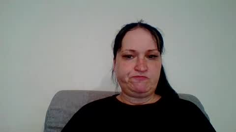 Snapshot of _squirty_pussyyy_ chatting on 07-15-26, 05:18 Melisa online show from 07-15-26, 05:18
