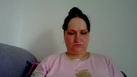 Snapshot of _squirty_pussyyy_ chatting on 07-16-26, 10:21 Melisa online show from 07-16-26, 10:21