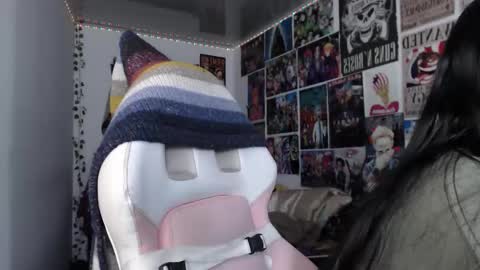 Snapshot of _succubowie_ chatting on 10-07-25, 11:02 Succubowie online show from 10-07-25, 11:02