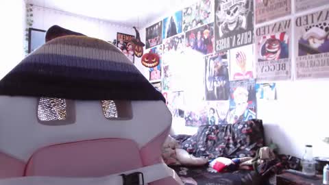 Snapshot of _succubowie_ chatting on 10-10-25, 05:34 Succubowie online show from 10-10-25, 05:34