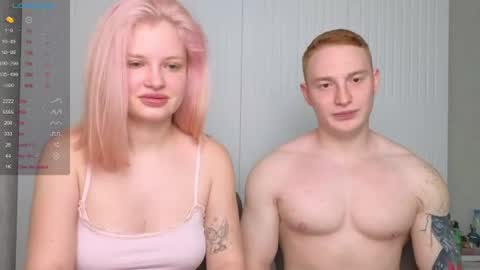 Snapshot of _sweet_cat_546195 chatting on 06-23-26, 06:00 Sam and Anna online show from 06-23-26, 06:00