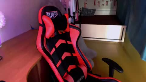 Snapshot of _sweet_foxy_ chatting on 06-13-26, 10:35 Mari online show from 06-13-26, 10:35