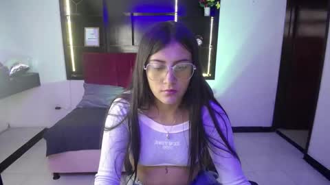 _sweet_lia_ online show from 03-18-26, 08:01