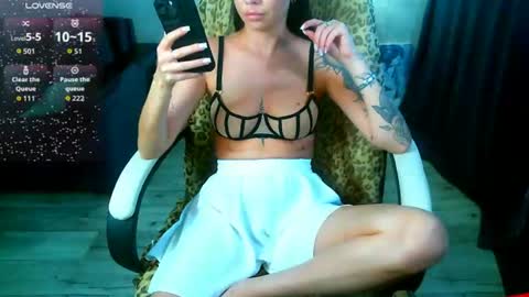 Snapshot of _sweet_ruby_ chatting on 06-18-26, 09:14 Milana welcome to my world online show from 06-18-26, 09:14