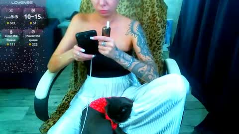 Snapshot of _sweet_ruby_ chatting on 06-23-26, 04:38 Milana welcome to my world online show from 06-23-26, 04:38