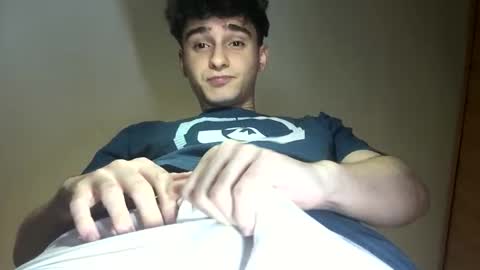 Snapshot of _sweetmoses_ chatting on 05-14-26, 12:12 SweetMoses online show from 05-14-26, 12:12