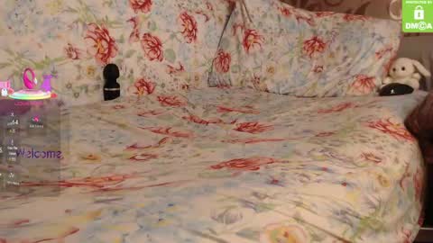 Mia online show from 03-22-26, 02:20