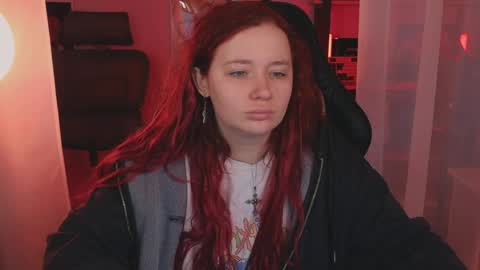 Snapshot of _that_witch_ chatting on 04-26-26, 05:27 MIRA online show from 04-26-26, 05:27