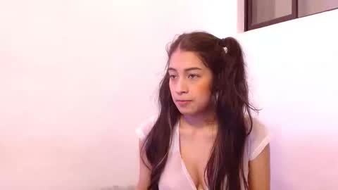 Snapshot of _tommyandanabel_ chatting on 12-13-24, 10:55 tommy and anabel online show from 12-13-24, 10:55