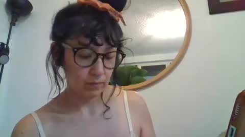 _tutti_frutti_ online show from 11-28-25, 06:05