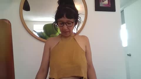 Snapshot of _tutti_frutti_ chatting on 04-20-26, 07:26 _tutti_frutti_ online show from 04-20-26, 07:26