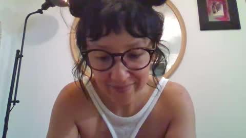 Snapshot of _tutti_frutti_ chatting on 04-21-26, 03:13 _tutti_frutti_ online show from 04-21-26, 03:13