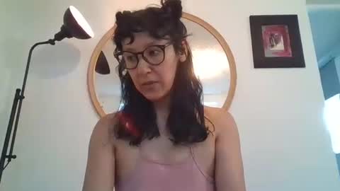 Snapshot of _tutti_frutti_ chatting on 05-05-26, 09:56 _tutti_frutti_ online show from 05-05-26, 09:56