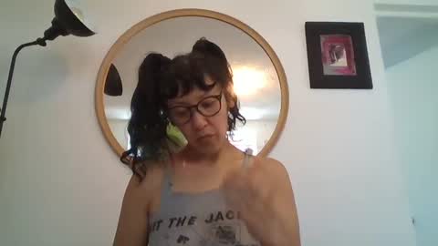 Snapshot of _tutti_frutti_ chatting on 05-30-26, 07:11 _tutti_frutti_ online show from 05-30-26, 07:11