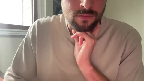 Snapshot of _ur_happy_meal chatting on 12-23-24, 08:14 DJ online show from 12-23-24, 08:14