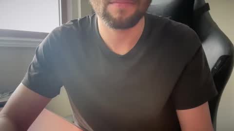 Snapshot of _ur_happy_meal chatting on 02-25-25, 09:02 DJ online show from 02-25-25, 09:02