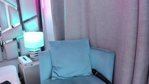 Snapshot of _valeria_saenz_ chatting on 07-24-26, 03:48 _valeria_saenz_ online show from 07-24-26, 03:48