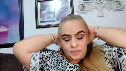 Valerie online show from 10-22-25, 10:09