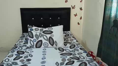 _victoriia_971 online show from 02-10-26, 01:59