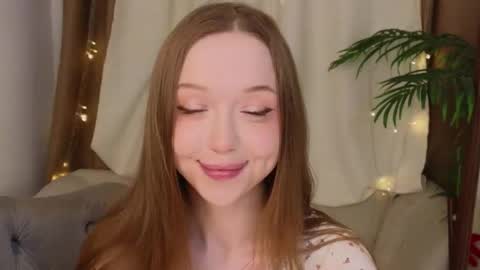 Snapshot of _violet_mills_ chatting on 02-13-25, 11:26 Violet online show from 02-13-25, 11:26