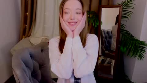 Snapshot of _violet_mills_ chatting on 02-21-25, 03:12 Violet online show from 02-21-25, 03:12