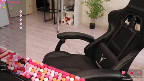 Alis online show from 11-23-25, 10:15