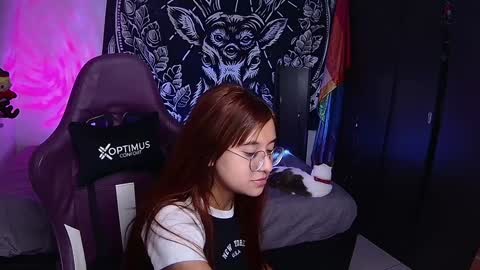 Snapshot of _vix555_ chatting on 12-24-24, 03:49 Vix online show from 12-24-24, 03:49