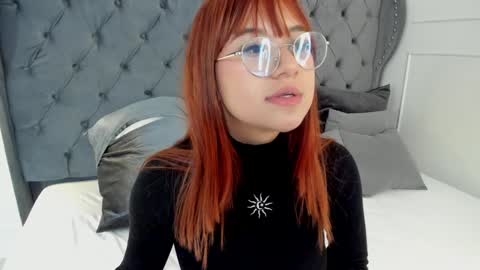 Snapshot of _vix555_ chatting on 01-14-25, 12:54 Vix online show from 01-14-25, 12:54